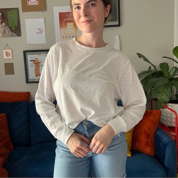 Tops - Basic White Long Sleeve T-shirt